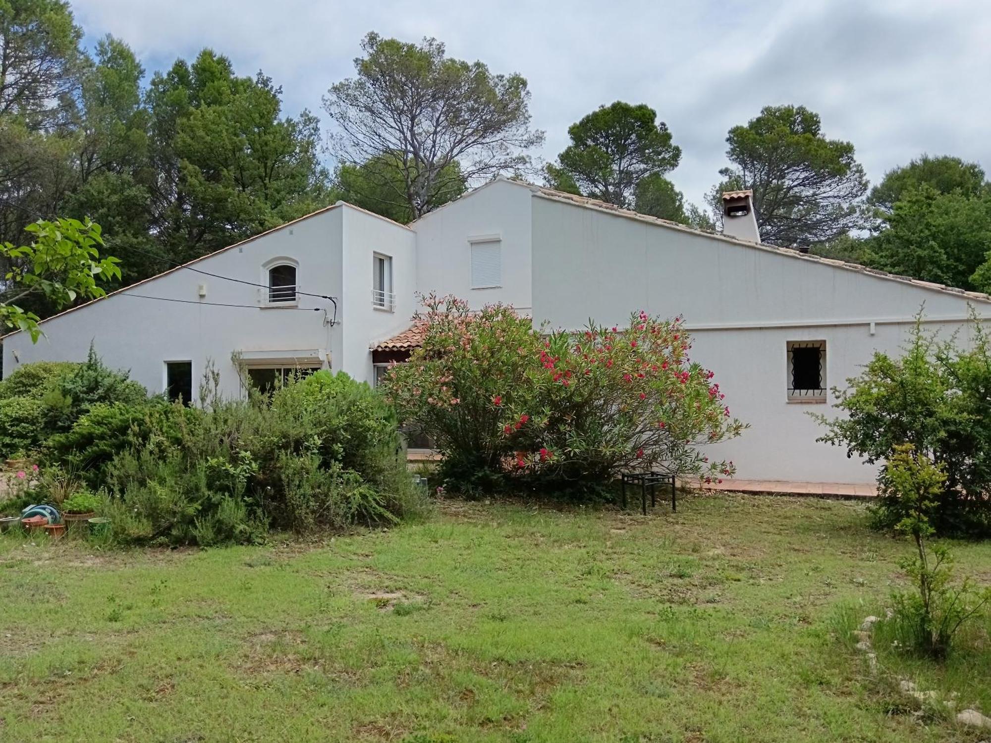 Le Clos Zinou Lambesc Esterno foto