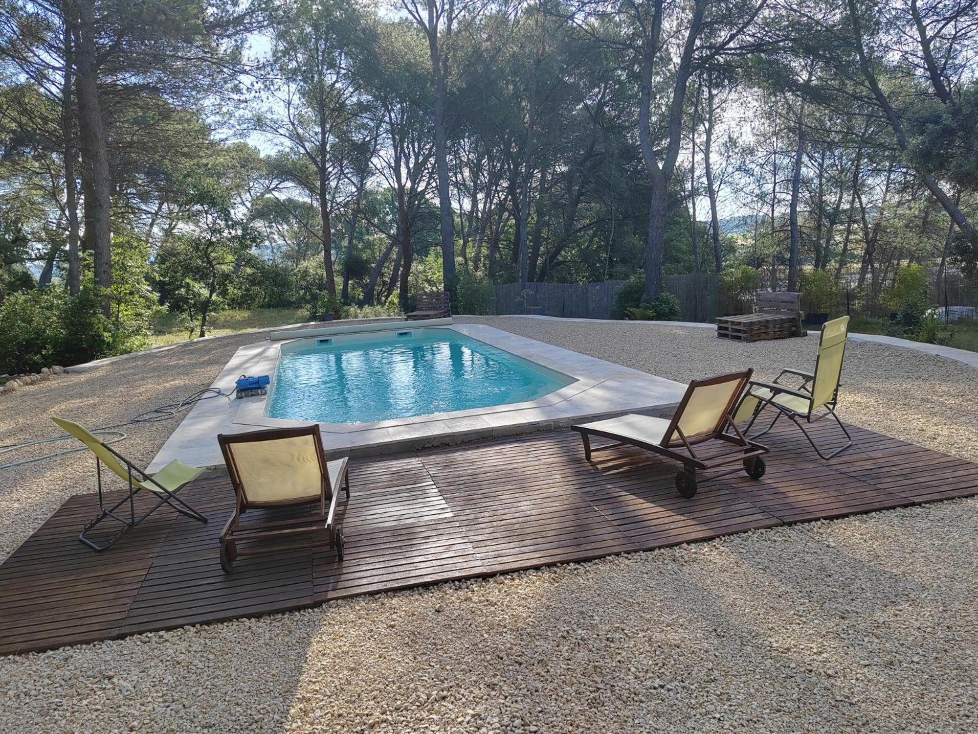 Le Clos Zinou Lambesc Esterno foto